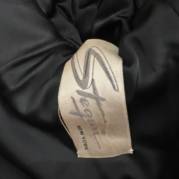 Vintage 1960's Textured Black Wool Coat with Faux Fur Collar and Cuffs - Picture 6 of 10